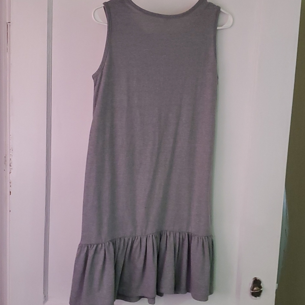 Dress - Picture 2 of 3